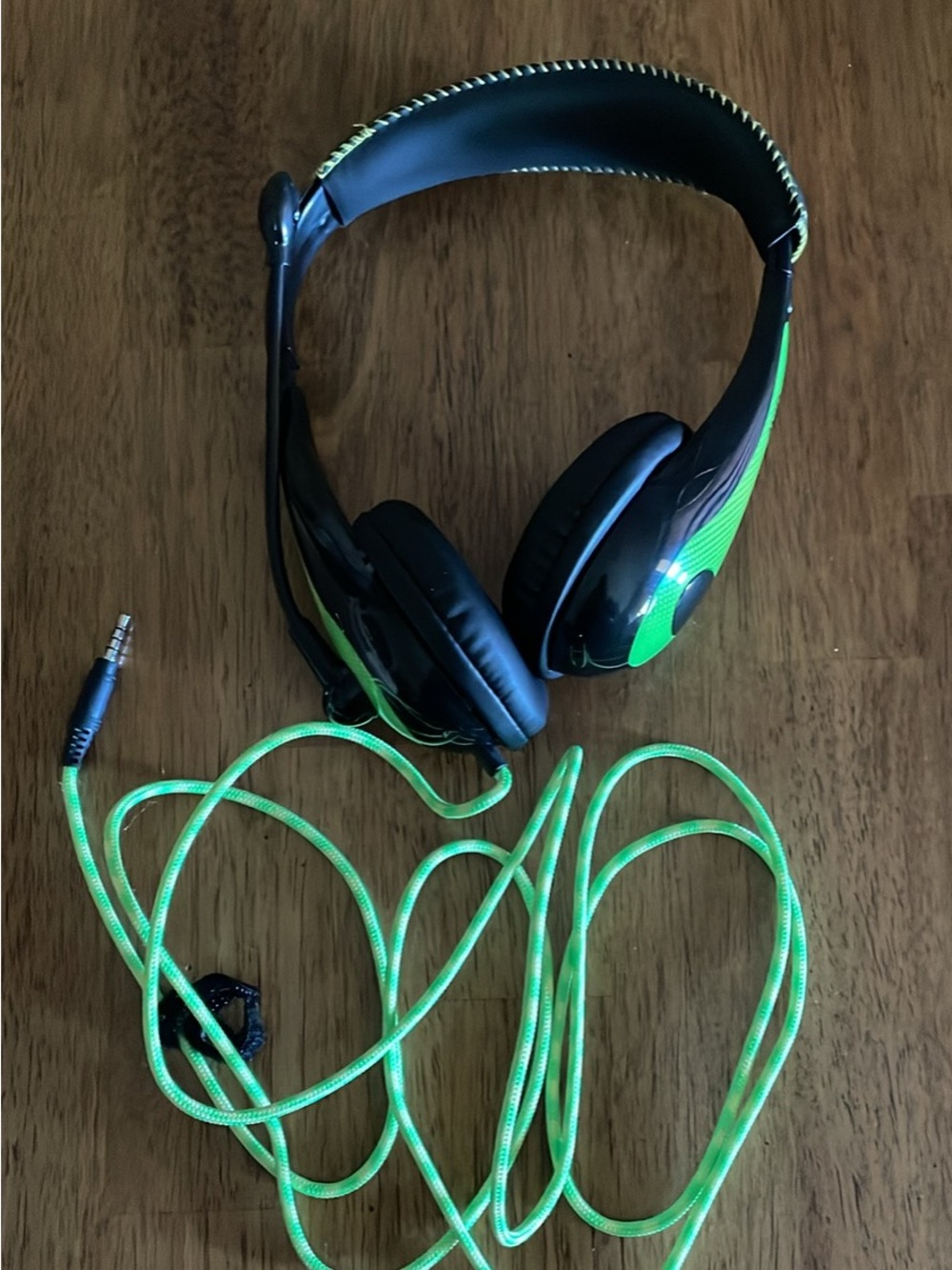Avid Headphones